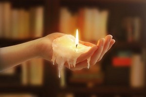 candle-fire-hand-melting-photography-favim-com-94720-large